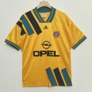 93-95 Bayern away
