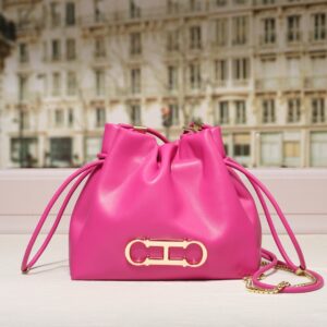 CHCH women's fashion letter drawstring bucket bag commuter casual shoulder messenger bag women's bag