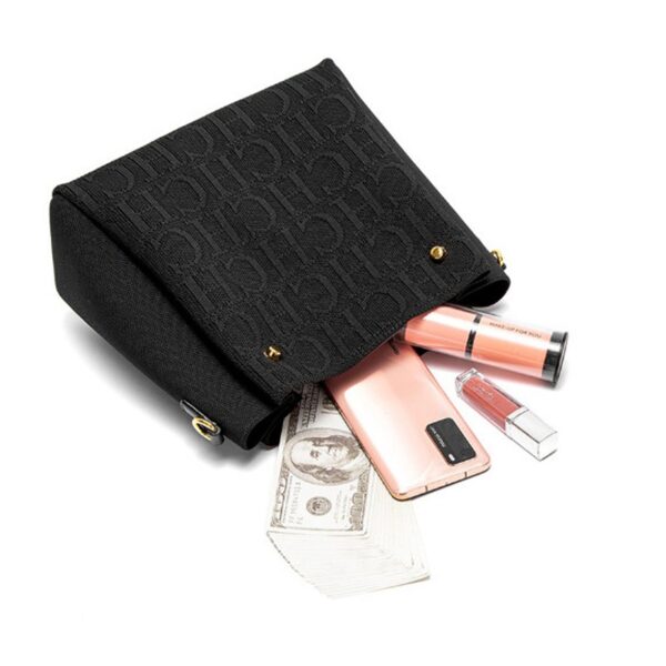 Women's Large Capacity Fly Woven Letter Print Crossbody Bag